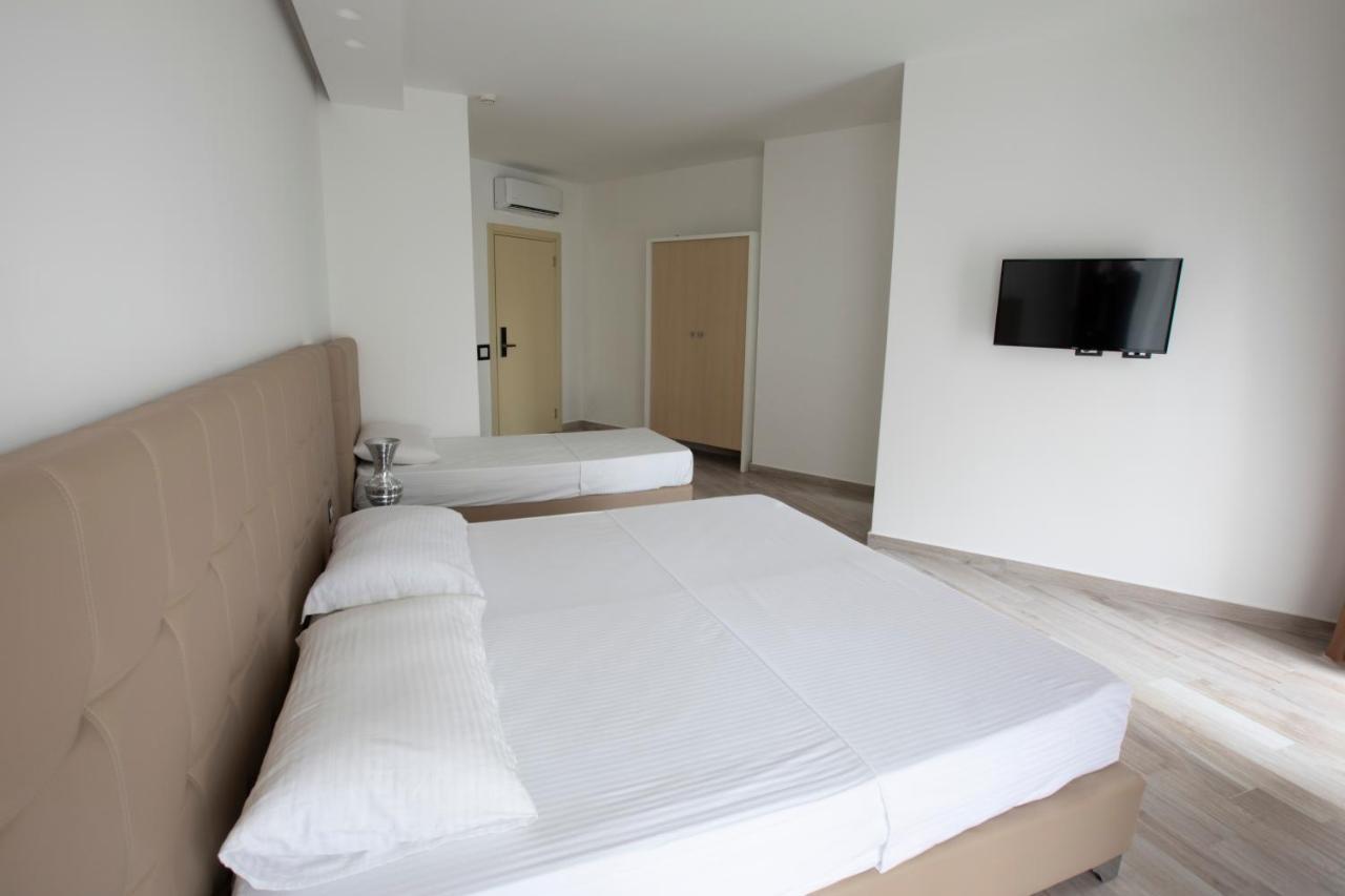 Mille Amici Hotel Шенджин Экстерьер фото